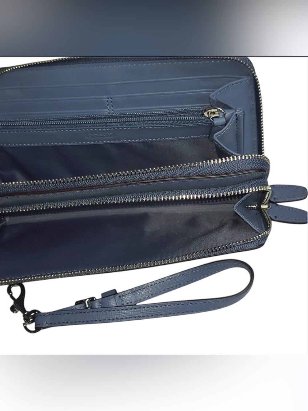 Coach Blue Leather Zip Wristlet Clutch NWT - Picture 4 of 4